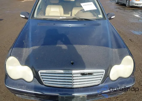 2002 Mercedes-Benz C 320 from USA, damaged, VIN WDBRF64J52F276233